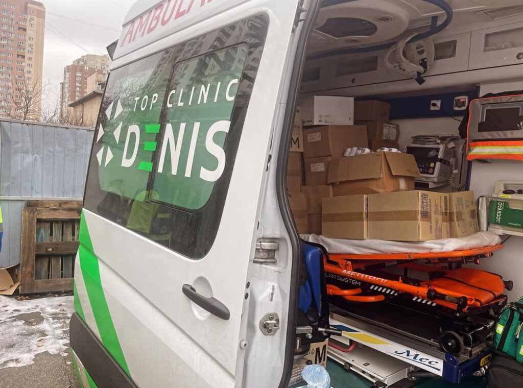 Допомога лікарні Top Clinic Denis
